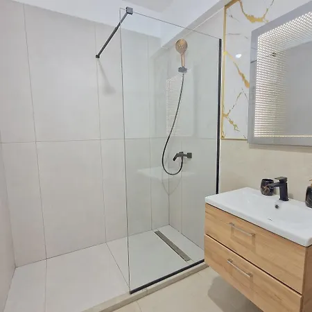 Apartmanhotel C55 - In Alezzi Odyssey Pool & Mamaia Nord 3*