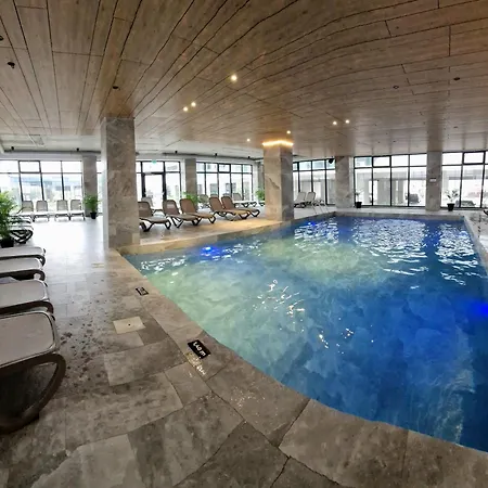 C55 - In Alezzi Odyssey Pool & Mamaia Nord Apartmanhotel