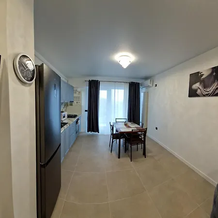 Alz Pool & Spa Resort - Aparthotel C55 3* Navodari